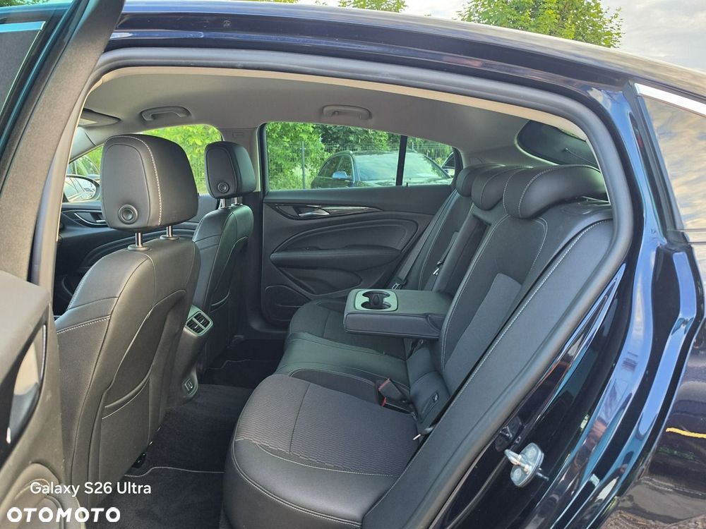 Opel Insignia - 26