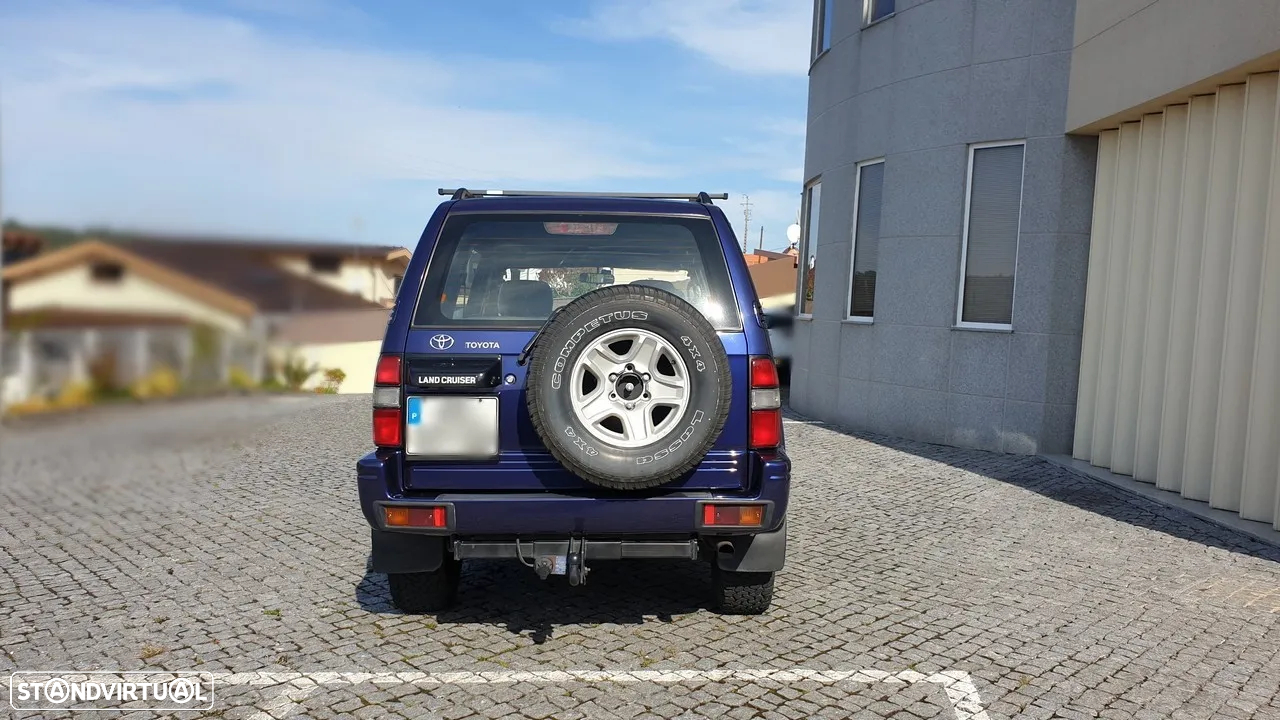 Toyota Land Cruiser 3.0 TD Pack 2 - 6