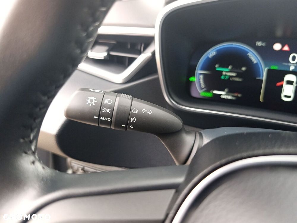 Toyota Corolla 1.8 Hybrid Style - 36