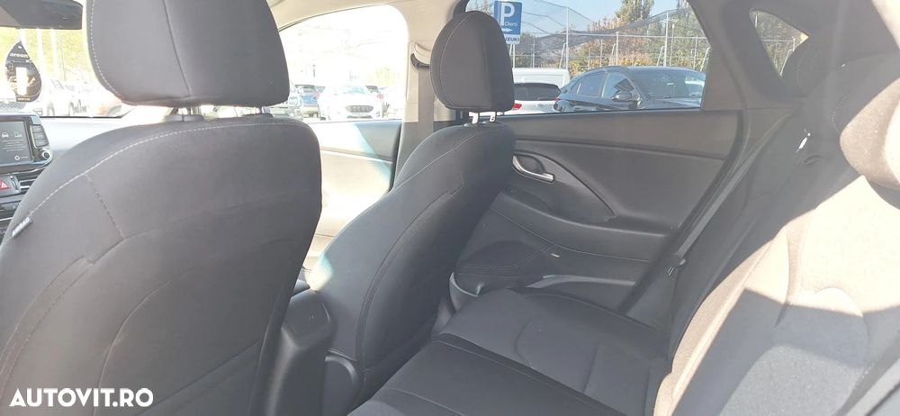 Hyundai i30 1.5 110CP 5DR M/T Highway - 13
