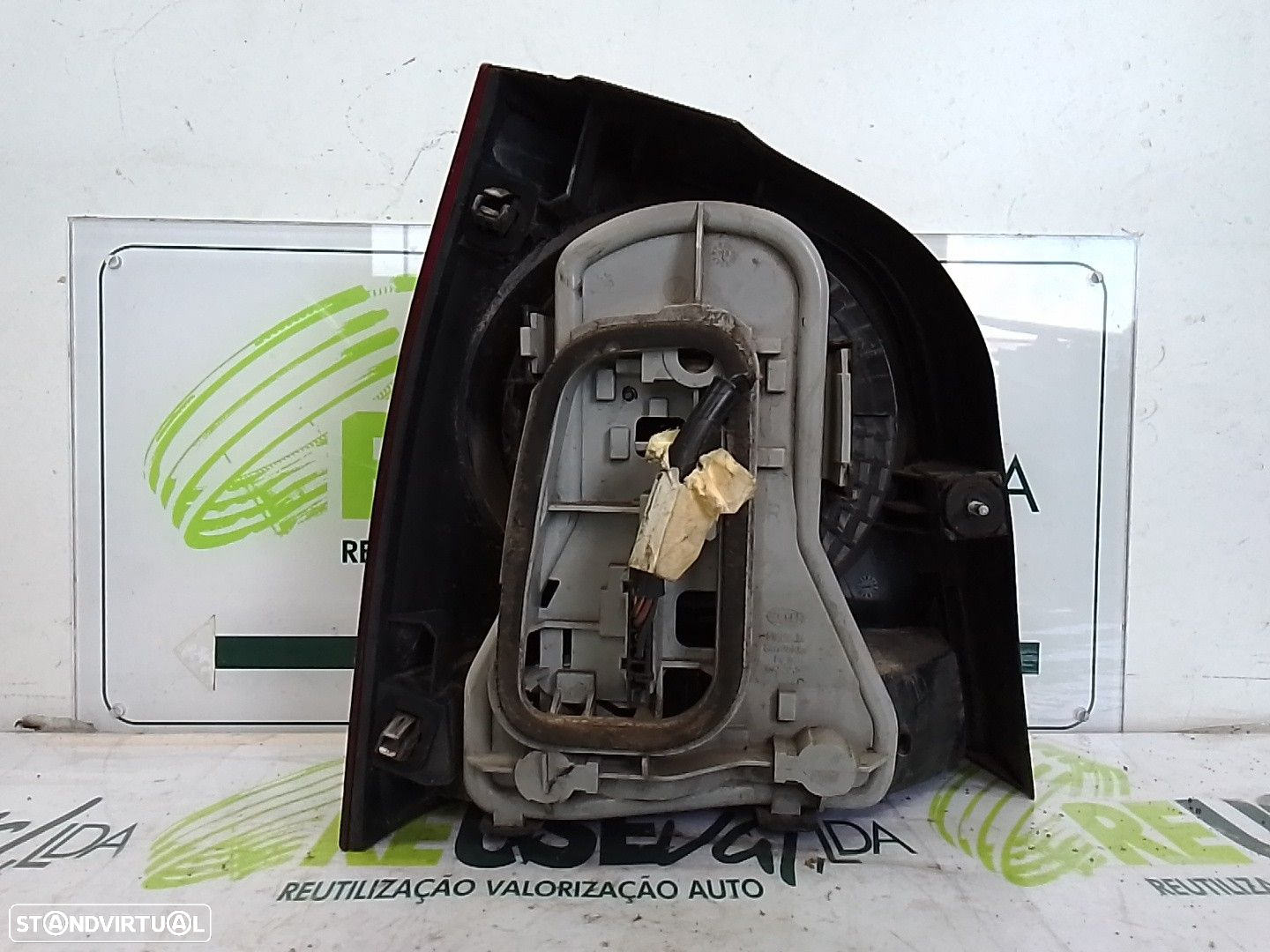 Farolim Stop Dto Volkswagen Polo (9N_) - 2