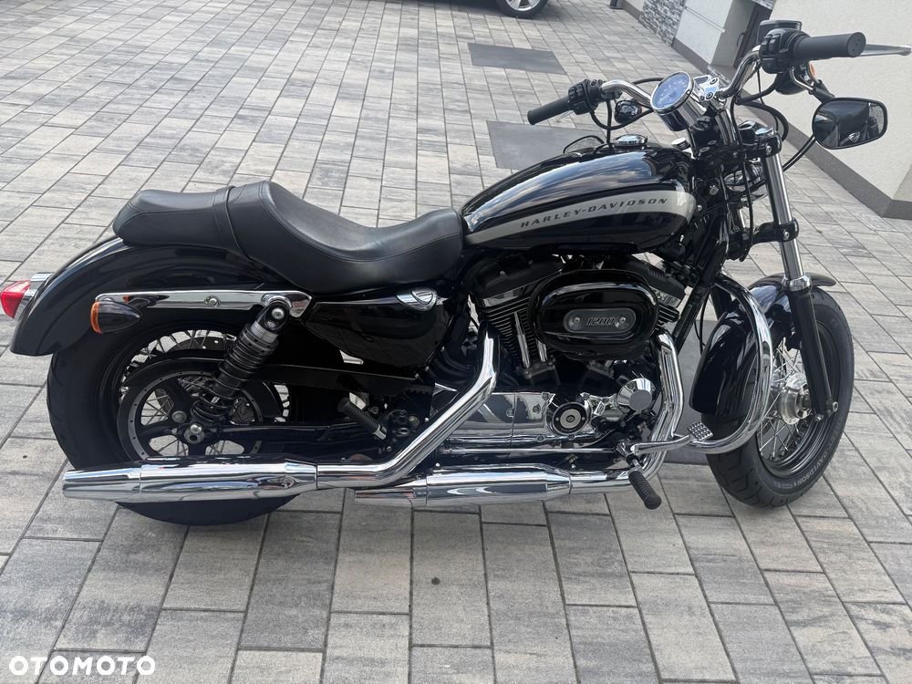 Harley-Davidson Sportster Custom 1200C - 4