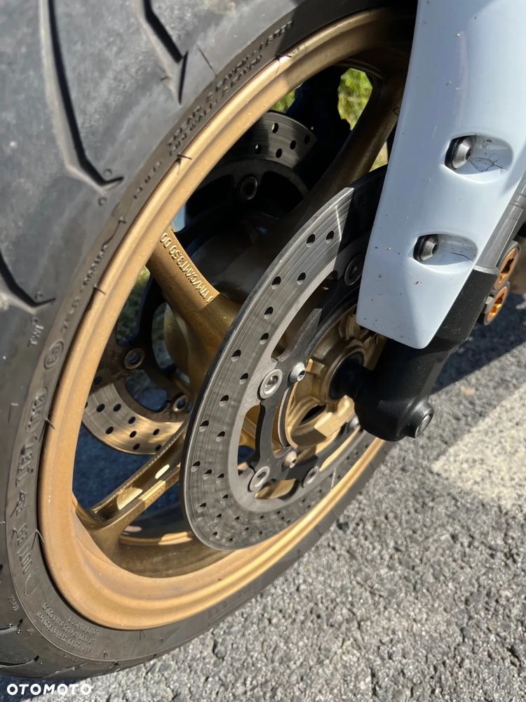 Yamaha FZ8 - 13