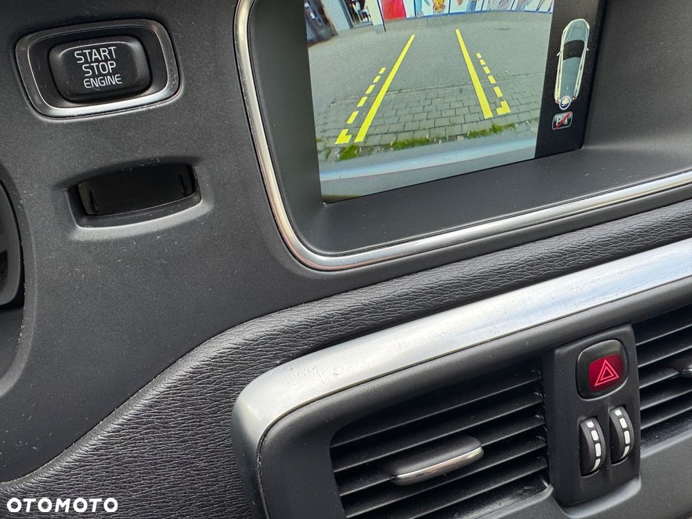 Volvo V40 D2 Momentum - 20