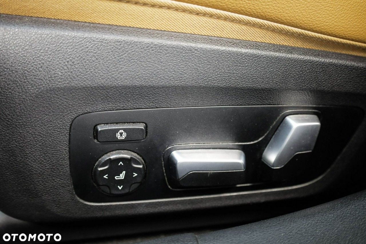 BMW Seria 3 - 17