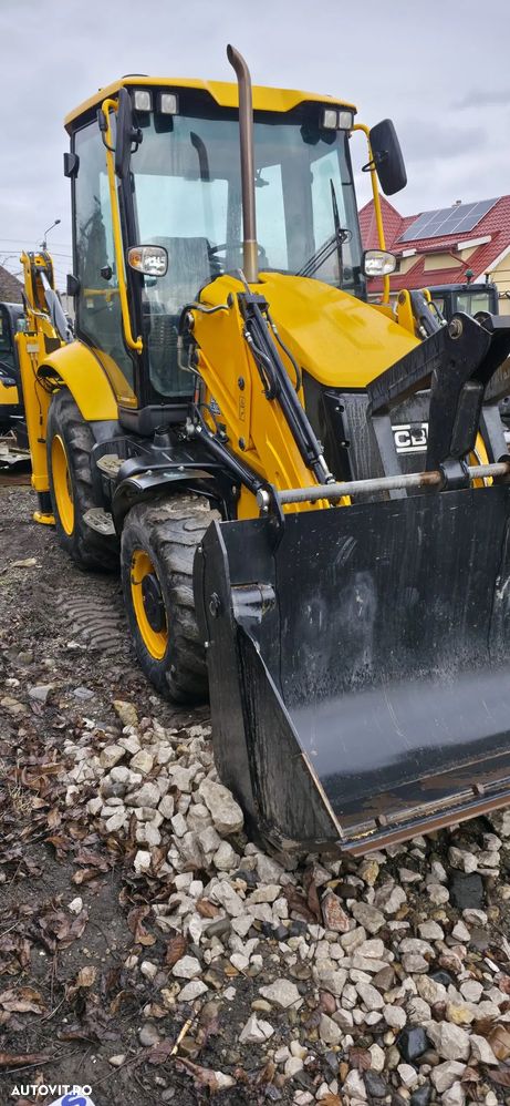 JCB 3cx - 24