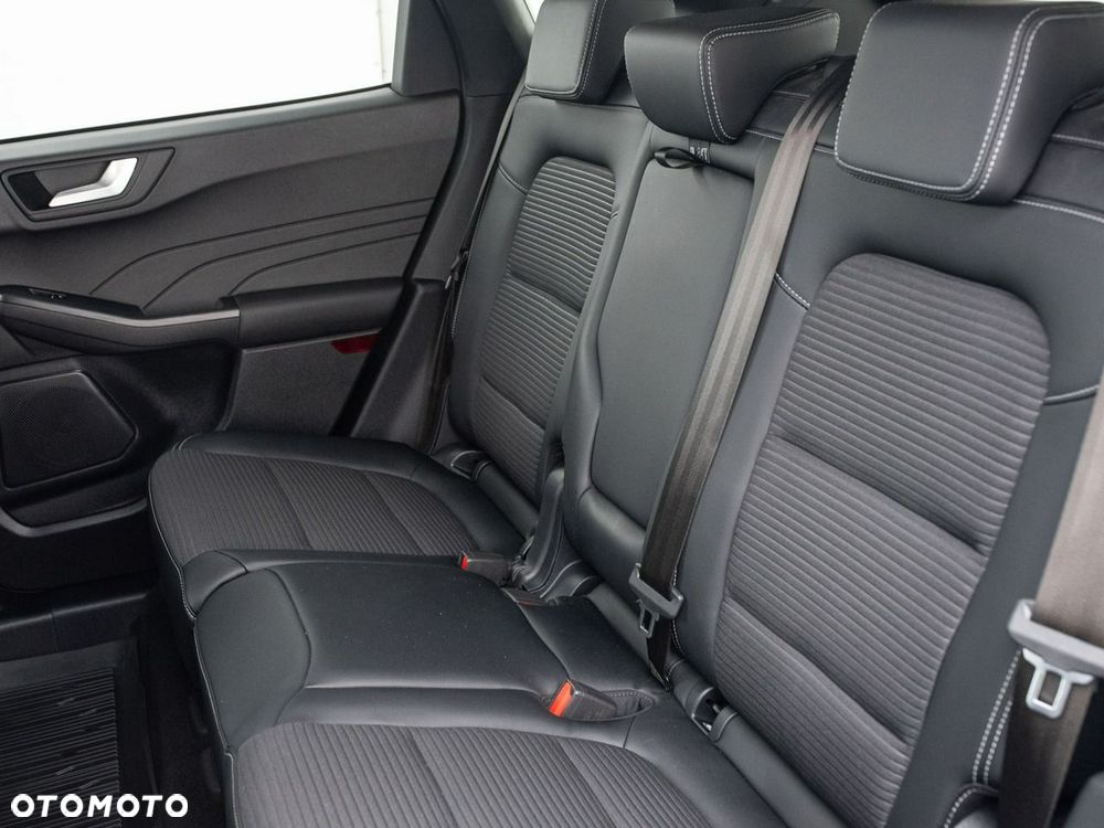 Ford Kuga 2.5 FHEV AWD Titanium X - 28