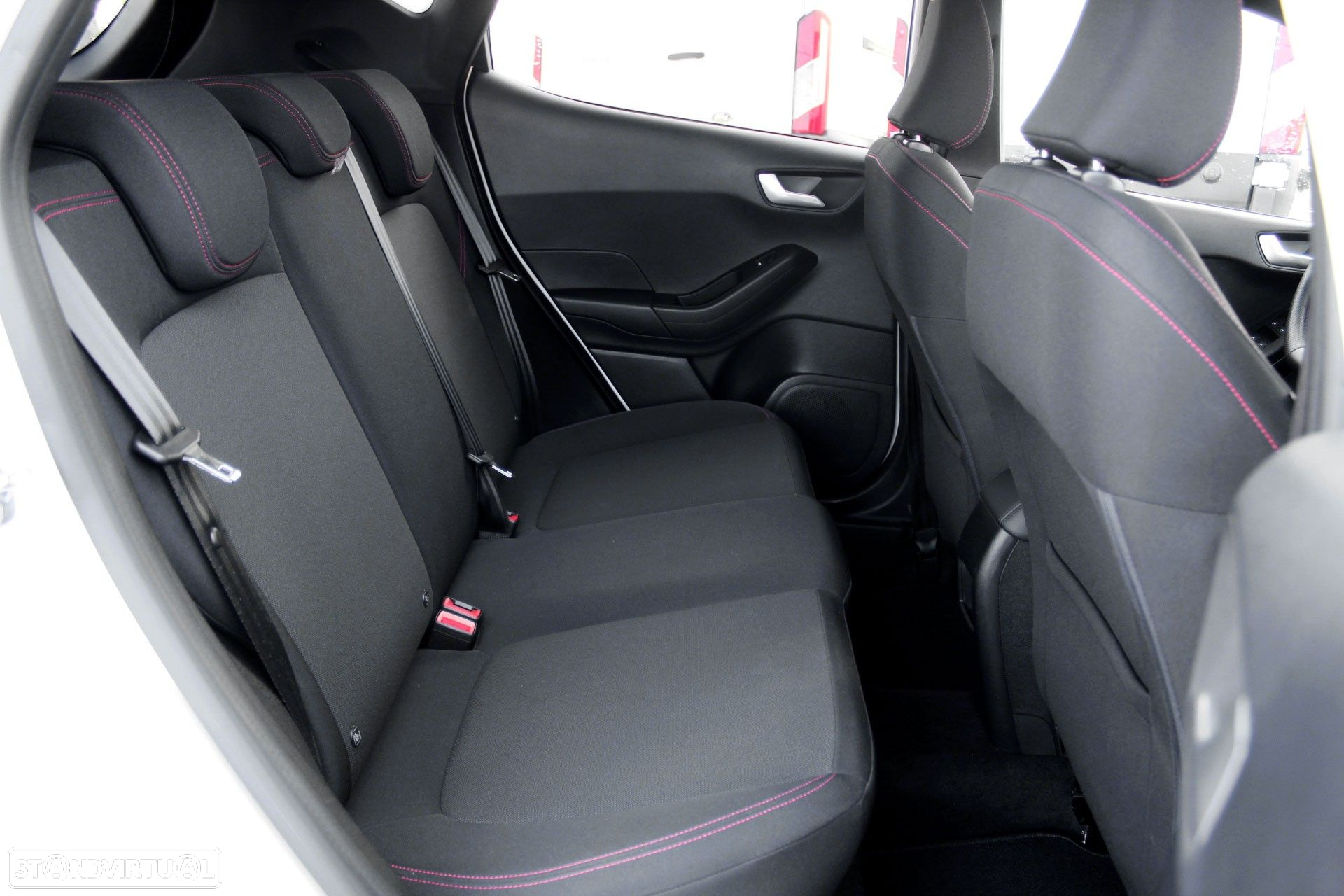 Ford Fiesta 1.0 EcoBoost MHEV ST-Line - 19
