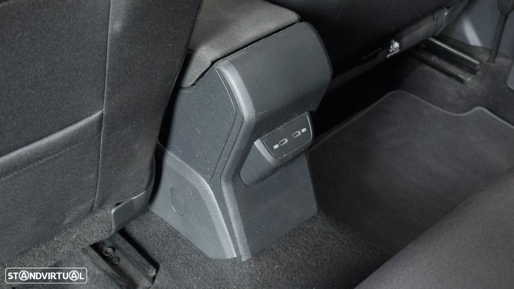 VW Taigo 1.0 TSI Urban Style - 38