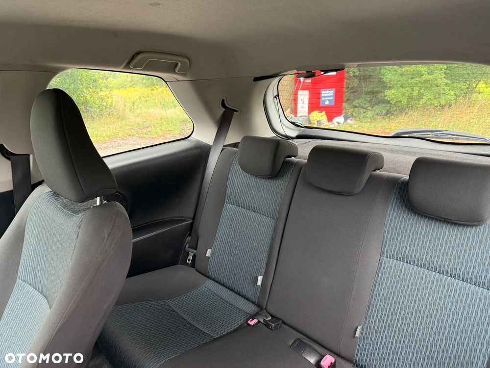 Toyota Yaris 1.4 D-4D - 12