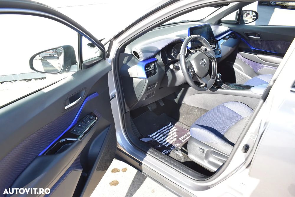 Toyota C-HR - 16