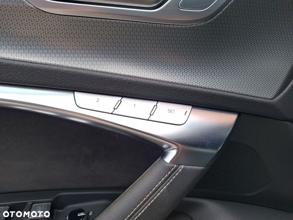 Audi A6 Allroad - 27