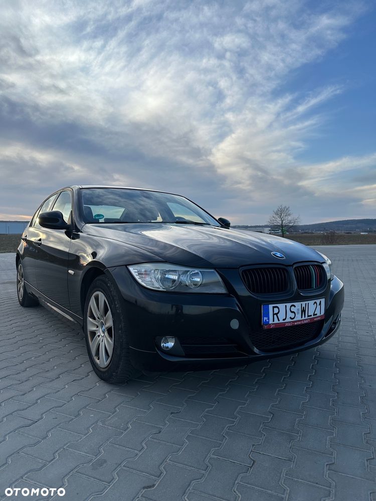 BMW Seria 3 318i - 2