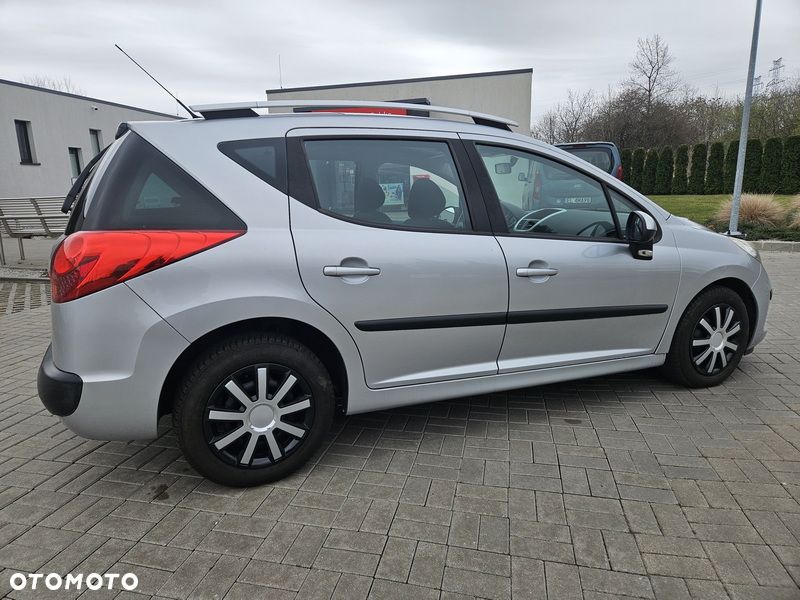 Peugeot 207 1.4 16V Sporty - 21