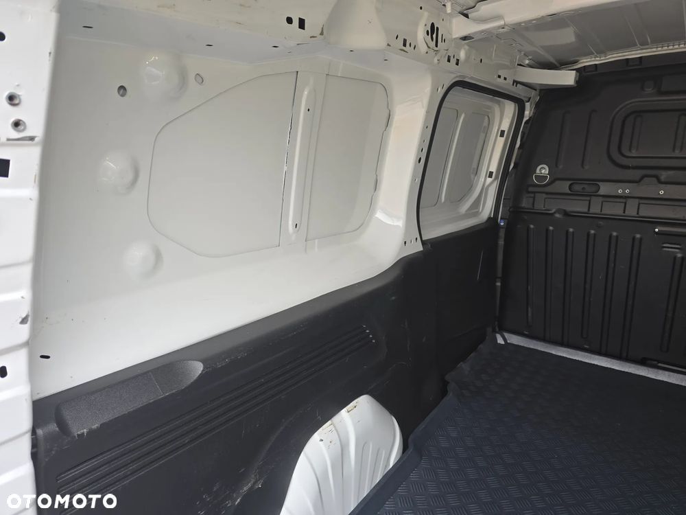 Opel Combo - 32