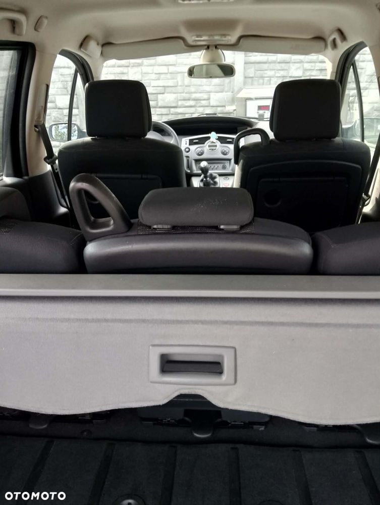 Renault Scenic 1.6 16V Conquest - 14