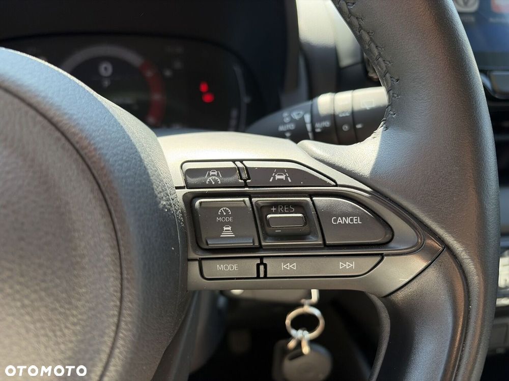 Toyota Yaris Hybrid 1.5 Style - 25