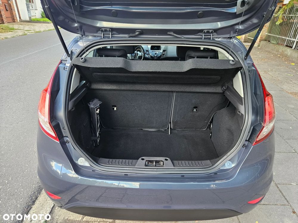 Ford Fiesta 1.25 Champions Edition - 11