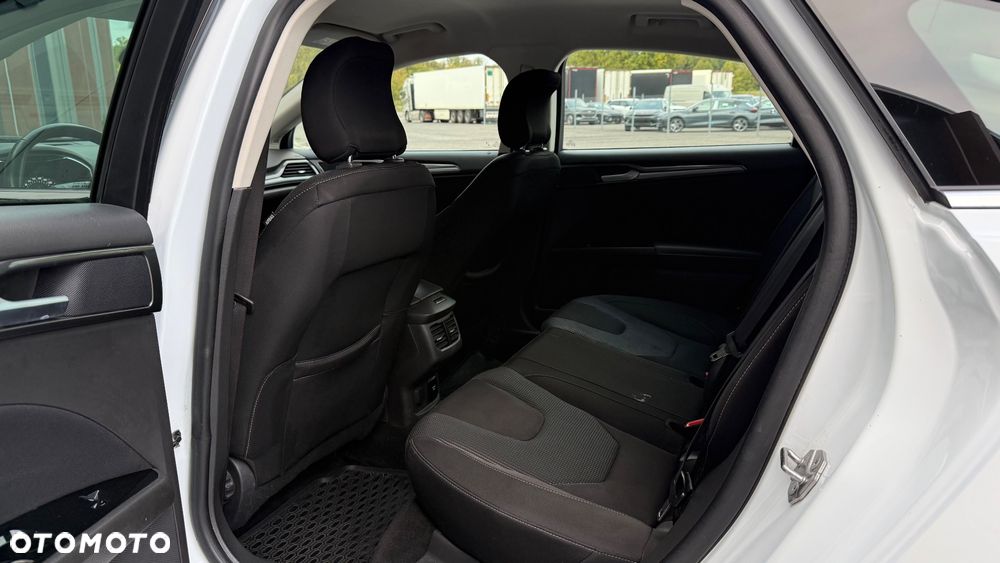 Ford Mondeo 2.0 EcoBlue Titanium - 16
