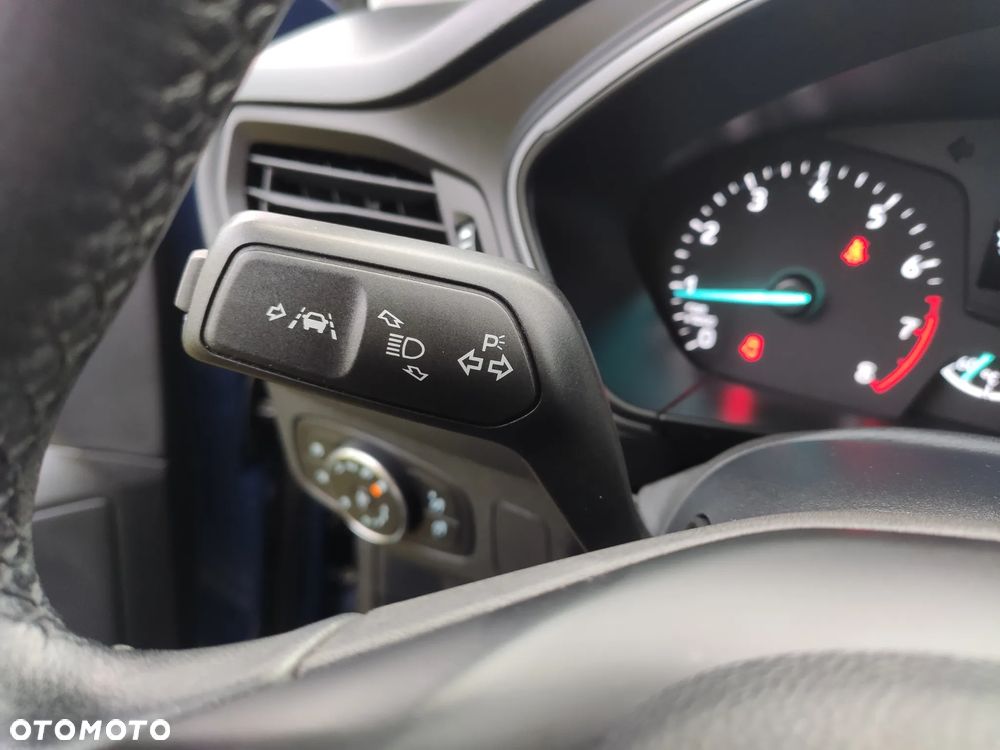 Ford Focus 1.0 EcoBoost Trend Edition - 26