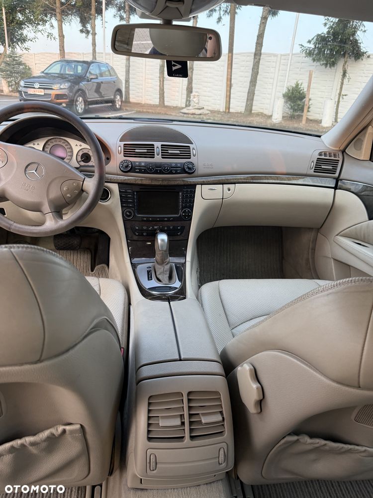 Mercedes-Benz Klasa E 320 CDI T Avantgarde - 18