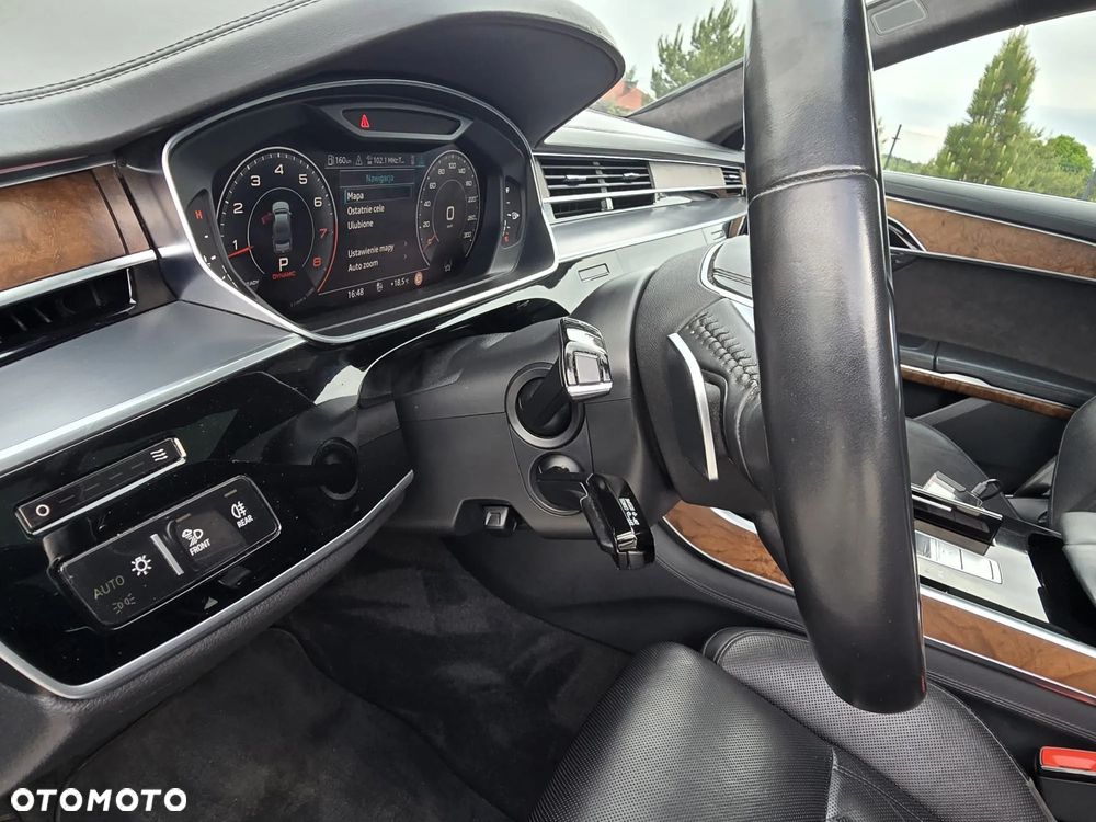 Audi A8 - 19