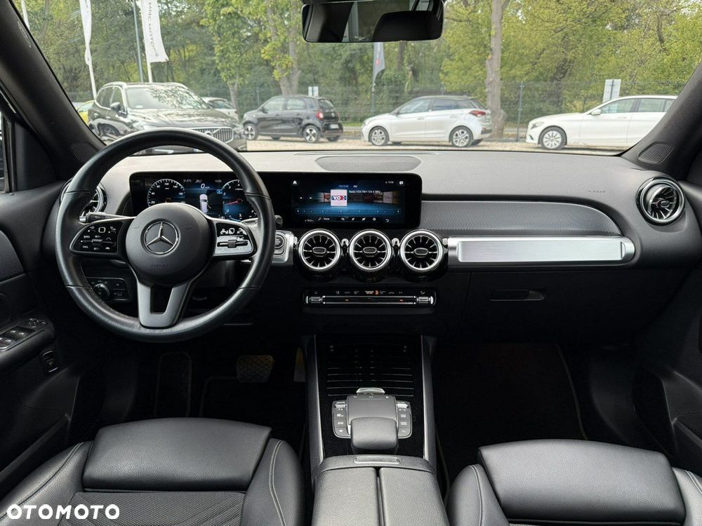 Mercedes-Benz GLB 200 7G-DCT - 24