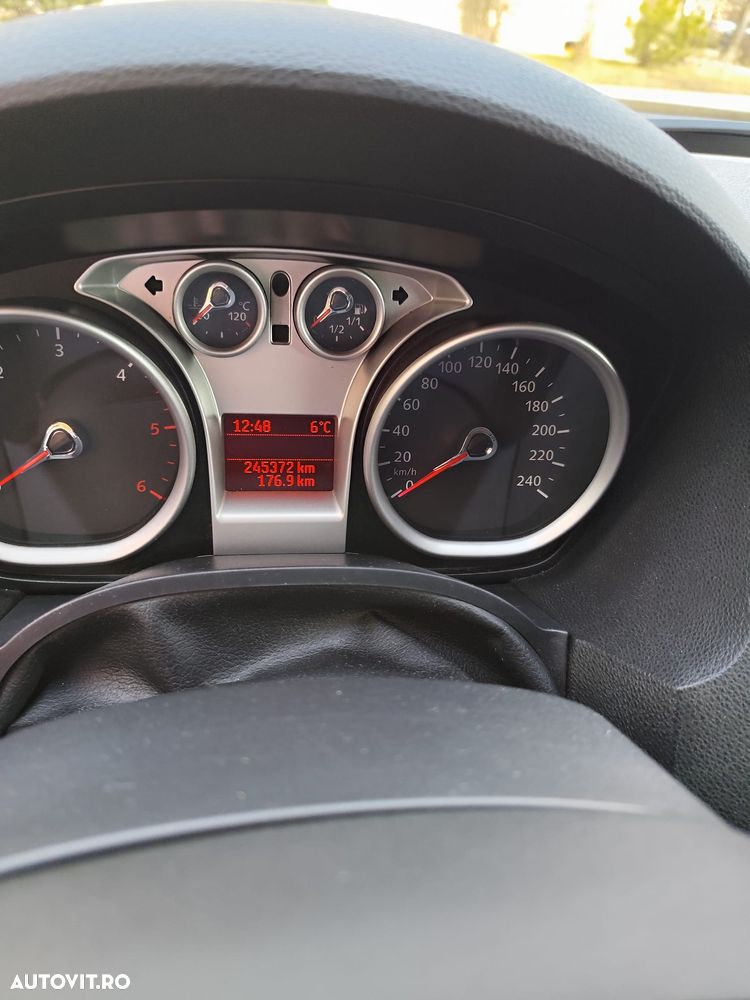 Ford Kuga 2.0 TDCi 4WD Powershift Individual - 5