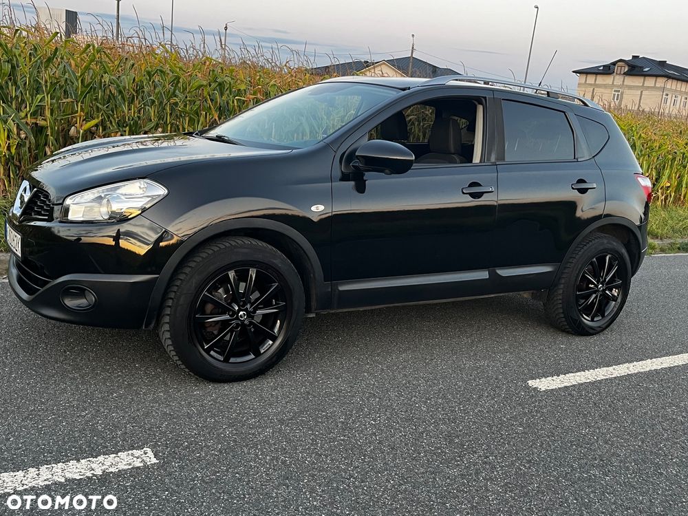 Nissan Qashqai - 1