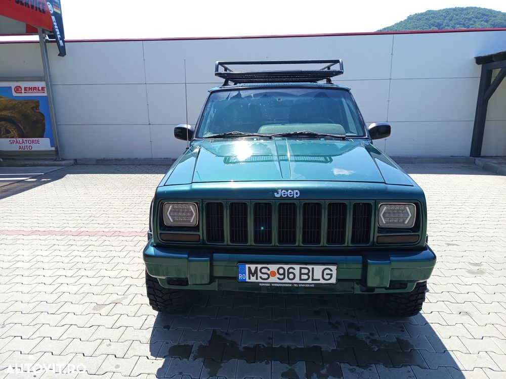 Jeep Cherokee - 3