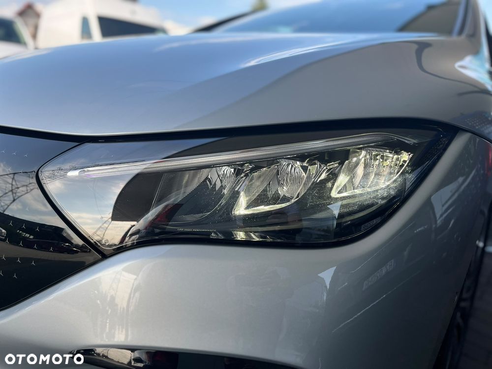 Mercedes-Benz EQE 350 89kWh Electric Art - 36