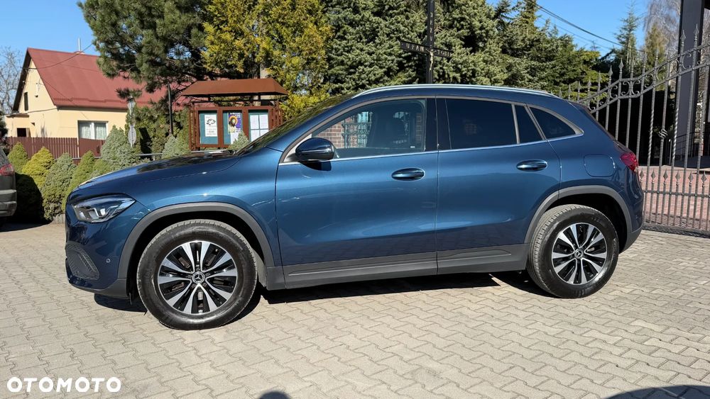 Mercedes-Benz GLA 200 Business Edition - 9