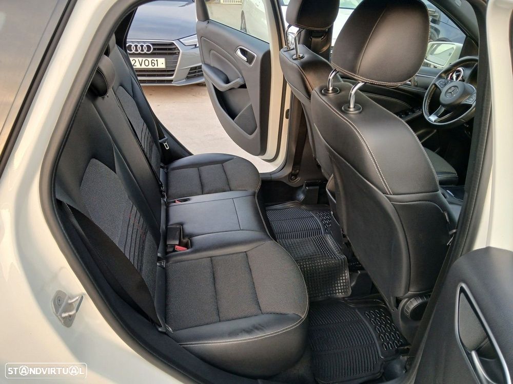 Mercedes-Benz B 200 d Style Aut. - 13