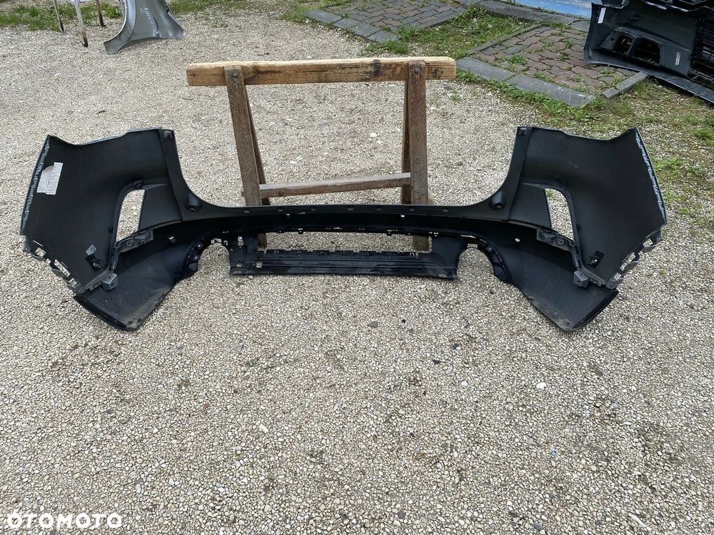 ZDERZAK TYŁ TYLNY FORD KUGA MK3 ZWYKŁY LV4V-17A894-DA NA 6 PDC - 7