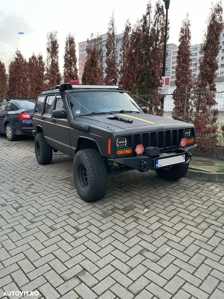 Jeep Cherokee - 6