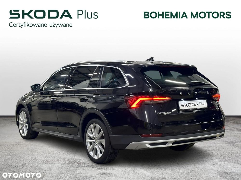 Skoda Octavia 2.0 TDI 4x4 Scout DSG - 3
