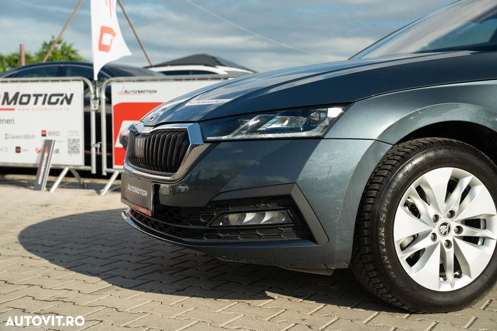 Skoda Octavia 2.0 TDI DSG Ambition - 28