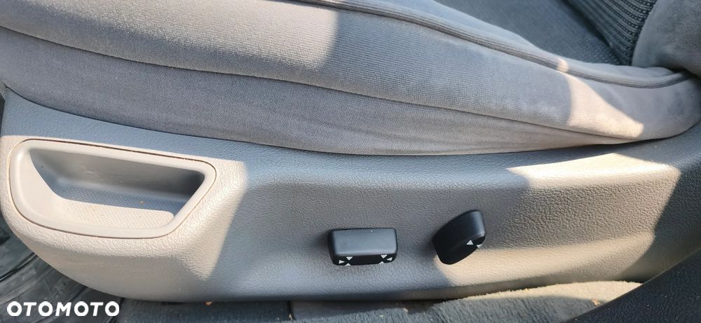 Peugeot 407 HDi 135 Premium - 16
