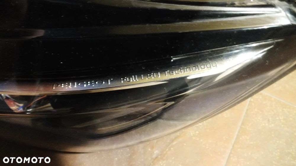 Lampa przednia lewa Peugeot 308 T9 9677832480 - 3