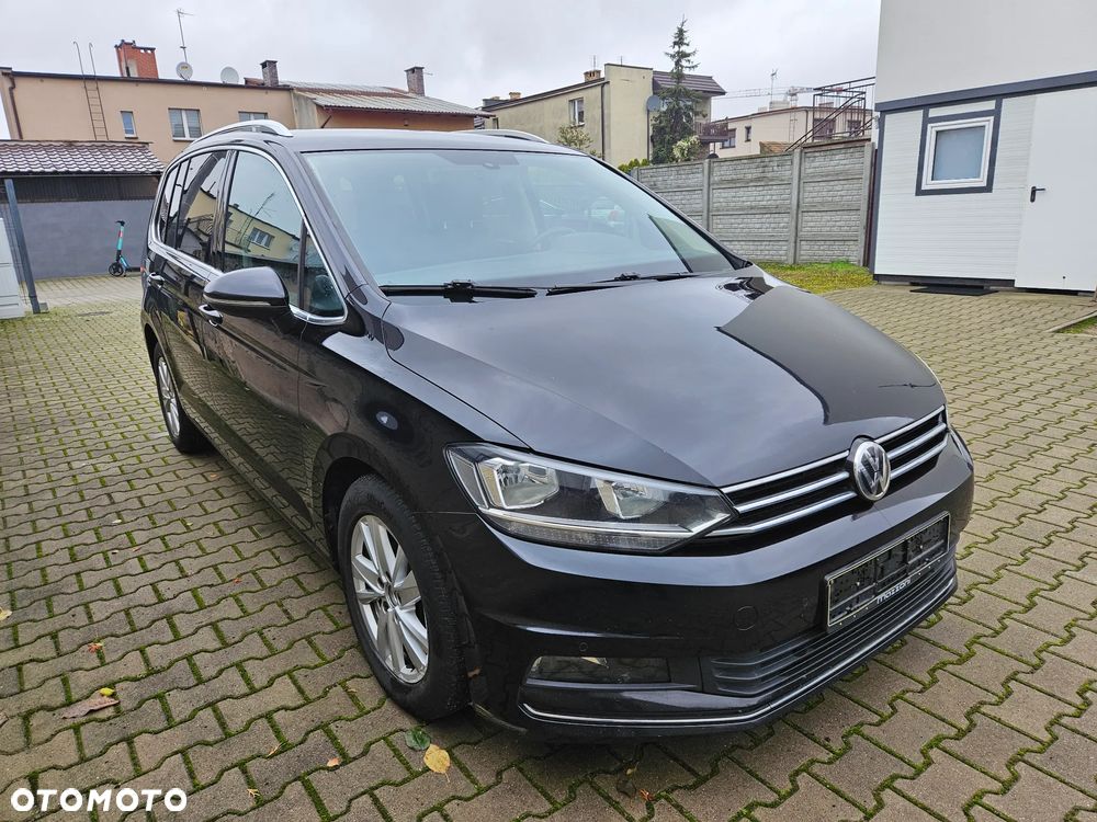 Volkswagen Touran 2.0 TDI SCR DSG Comfortline - 4