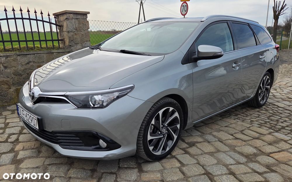 Toyota Auris 1.6 D-4D Edition-S - 3