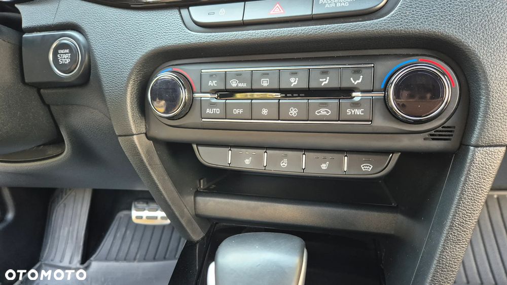 Kia XCeed 1.4 T-GDI L Business Line DCT - 18