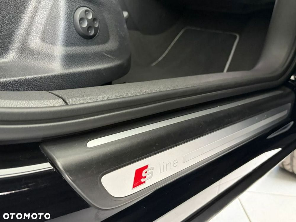 Audi Q3 1.4 TFSI Sport S tronic - 24