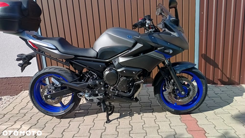 Yamaha XJ - 4
