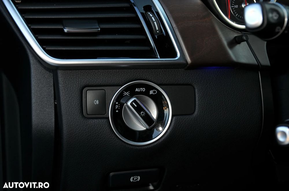 Mercedes-Benz GLE - 38