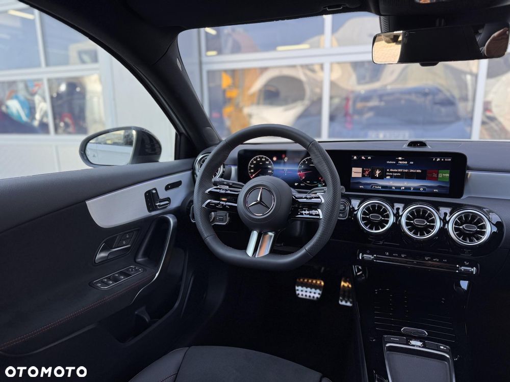 Mercedes-Benz Klasa A 200 7G-DCT Advanced AMG Line - 14