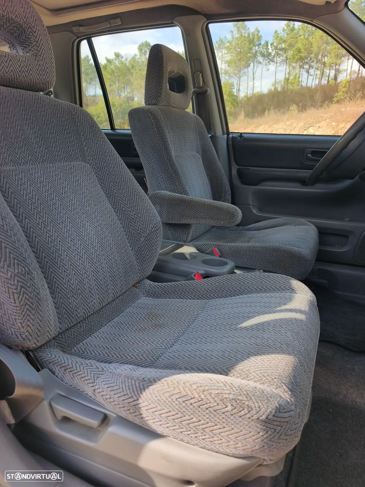 Honda CR-V 2.0 ES Automatic - 12