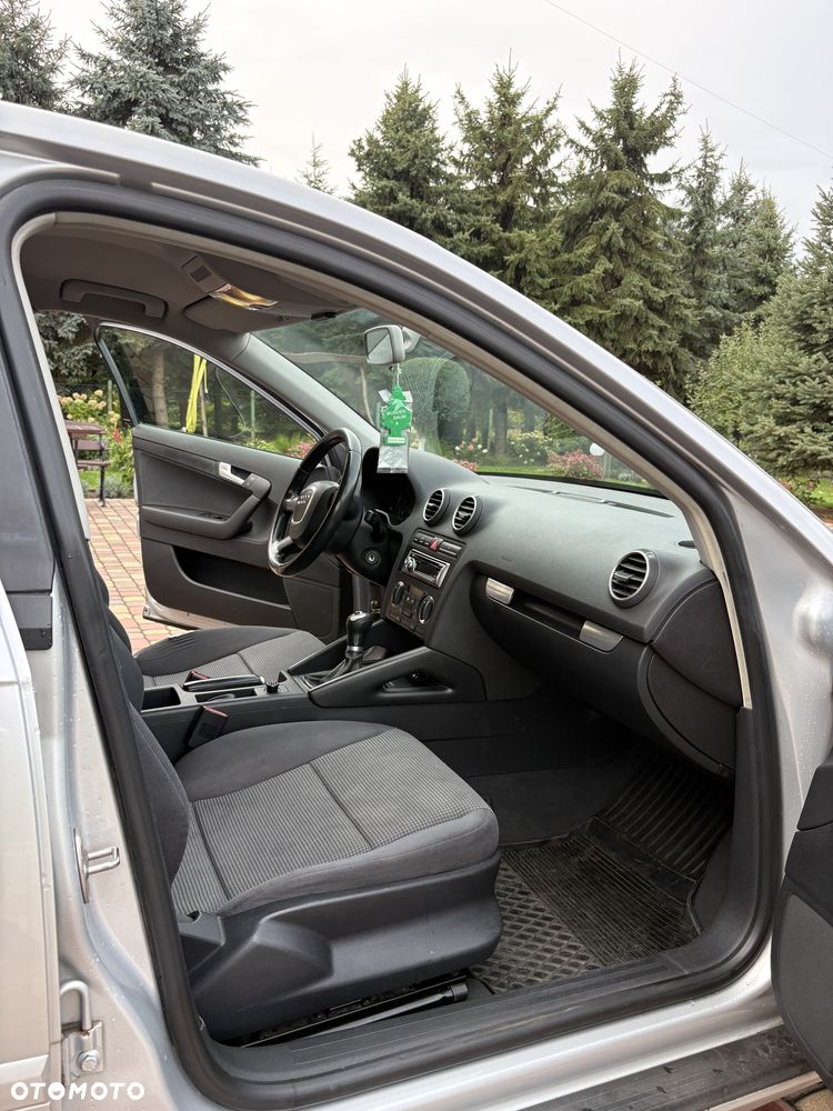 Audi A3 Sportback 1.9 TDI Ambiente - 11
