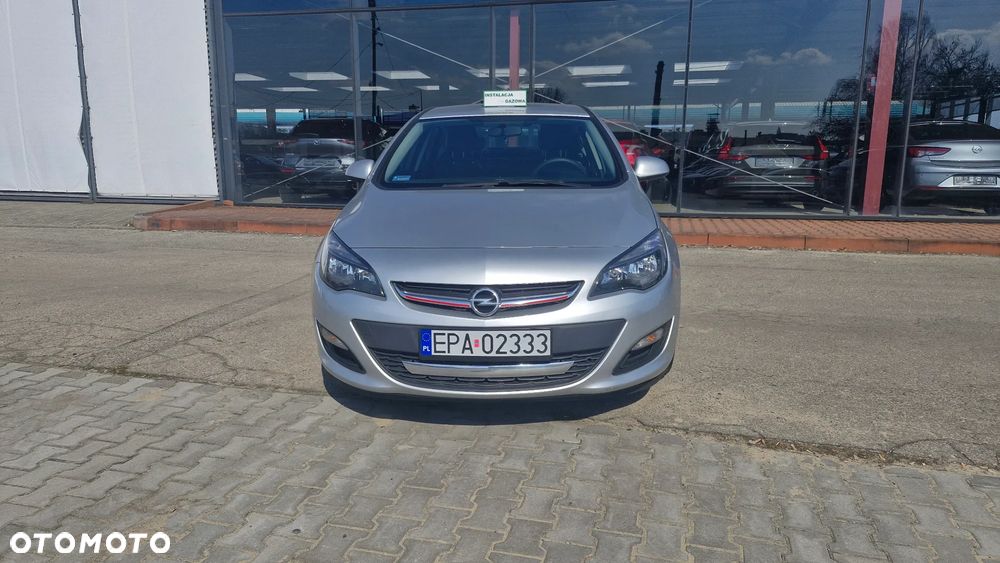 Opel Astra - 1