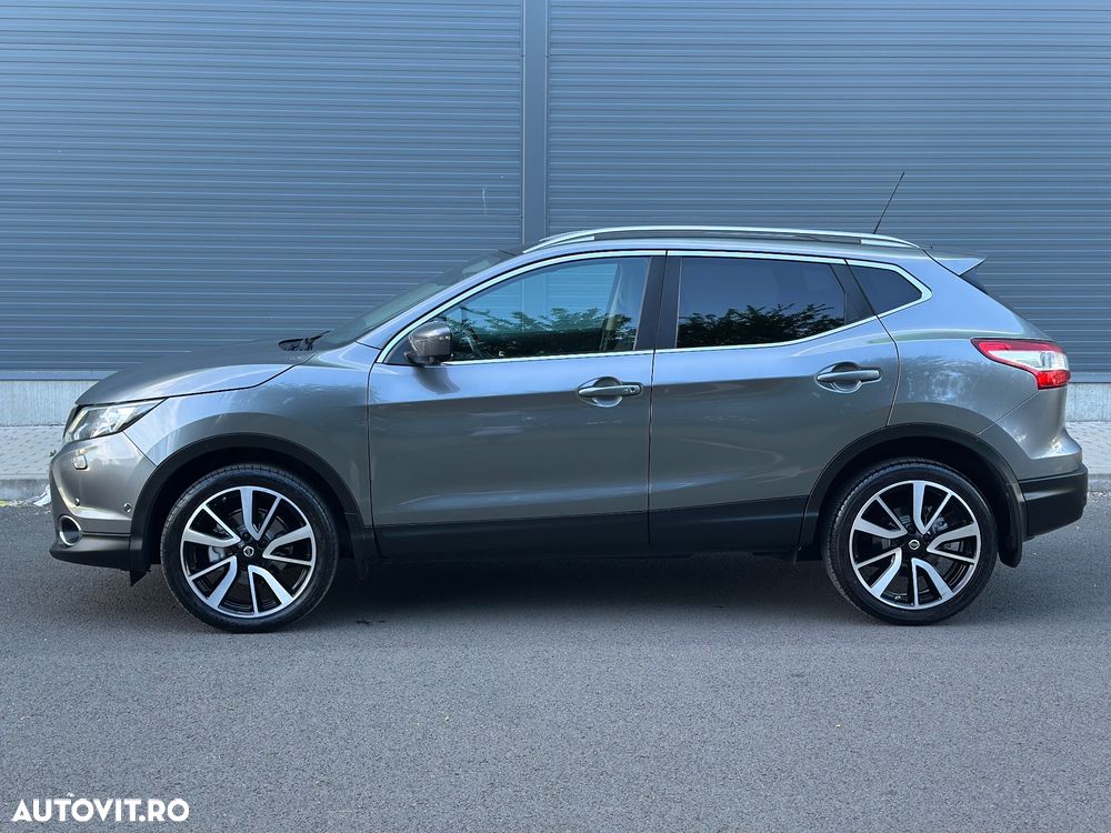Nissan Qashqai 1.6 DIG-T TEKNA - 10